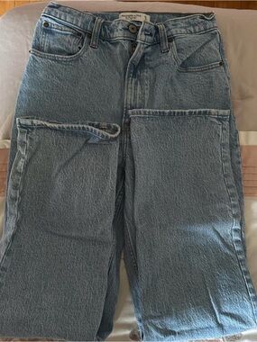 Abercrombie & fitch ultra high rise 90’s straight jean 27 4R